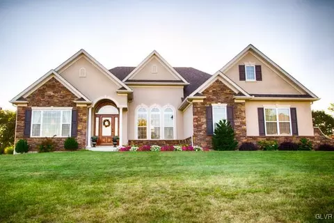 201 E Dell Rd, Bath, PA 18014 photo 1