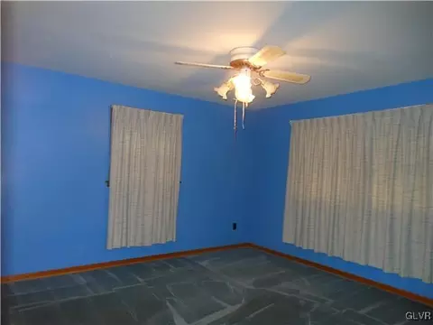 2771 Mountain View Dr, Bath, PA 18014 photo 13