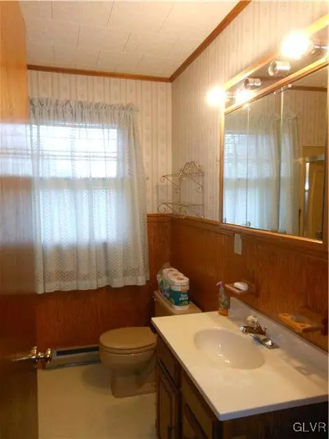 2771 Mountain View Dr, Bath, PA 18014 photo 15