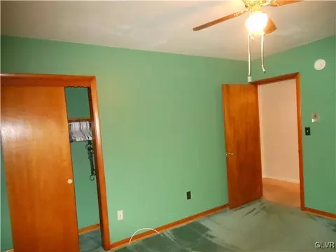 2771 Mountain View Dr, Bath, PA 18014 photo 17