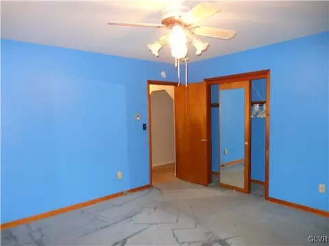 2771 Mountain View Dr, Bath, PA 18014 photo 12