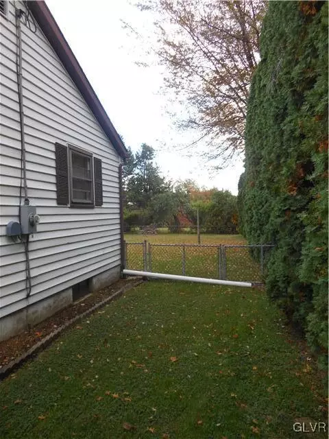 2771 Mountain View Dr, Bath, PA 18014 photo 23