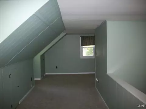 802 Maple Rd, Hellertown, PA 18055 photo 10
