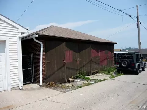 1226 E 3rd St, Bethlehem, PA 18015 photo 12