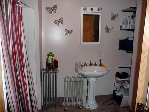 1226 E 3rd St, Bethlehem, PA 18015 photo 9