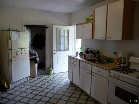 1226 E 3rd St, Bethlehem, PA 18015 photo 5