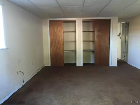 689 E Dell Rd, Bath, PA 18014 photo 17