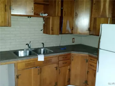 262 E Main, Bath, PA 18014 photo 10