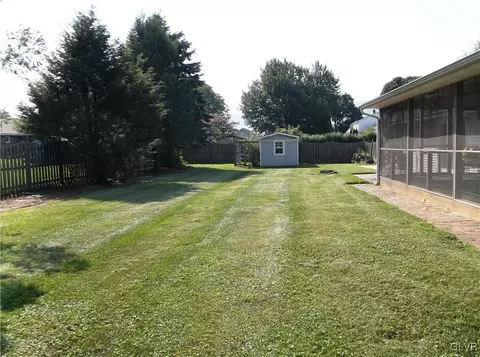 125 E 3rd St, Wind Gap, PA 18091 photo 19