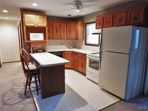 116 Rustin Pl, Bushkill, PA 18324 photo 8