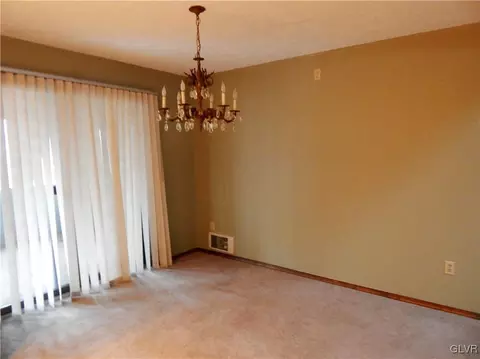 116 Rustin Pl, Bushkill, PA 18324 photo 9