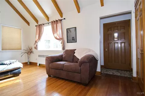 239 E Macada Rd, Bethlehem, PA 18017 photo 7