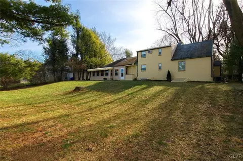 239 E Macada Rd, Bethlehem, PA 18017 photo 22
