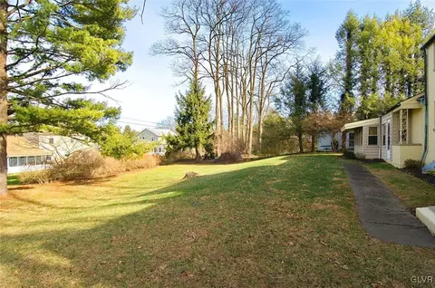 239 E Macada Rd, Bethlehem, PA 18017 photo 23