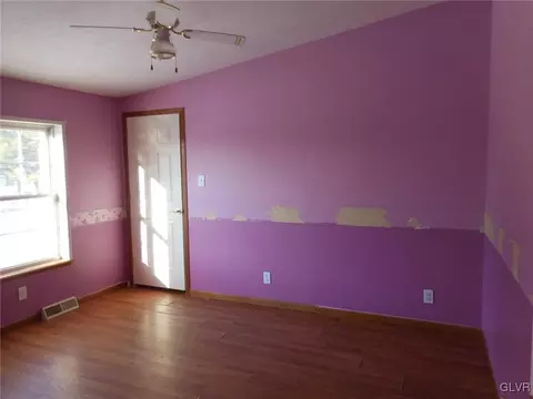 698 Point Phillips Rd, Bath, PA 18014 photo 6