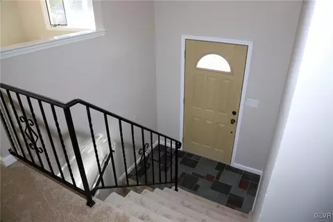 8757 S Loop Rd, Slatington, PA 18080 photo 36