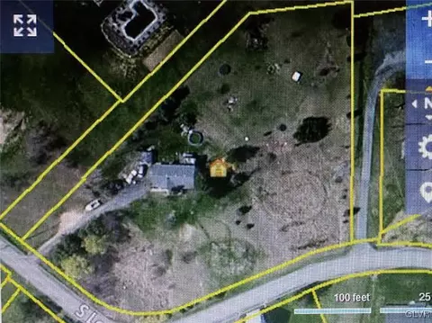 8757 S Loop Rd, Slatington, PA 18080 photo 37