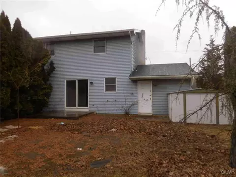 534 E Main St, Bath, PA 18014 photo 12
