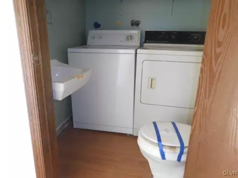 534 E Main St, Bath, PA 18014 photo 5