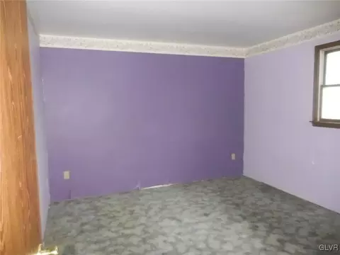 534 E Main St, Bath, PA 18014 photo 7