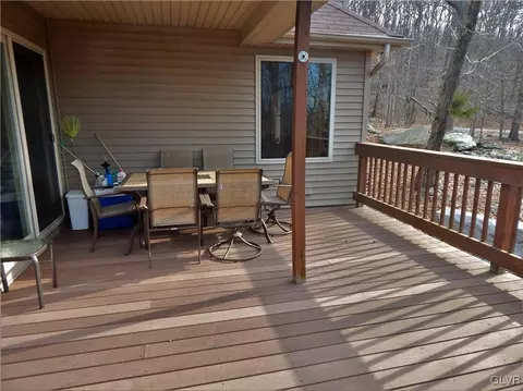 133 Durham Ct, Saw Creek, PA 18324 photo 7