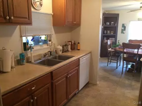 1 Lakeview Ct, Bath, PA 18014 photo 7