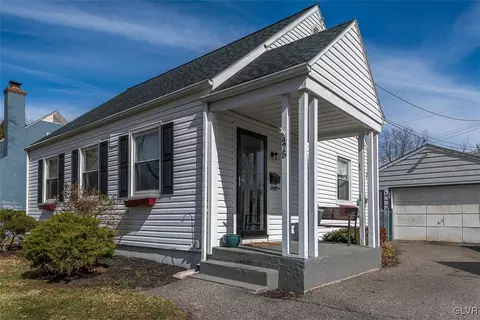 475 Birch Rd, Hellertown, PA 18055 photo 13