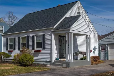 475 Birch Rd, Hellertown, PA 18055 photo 14