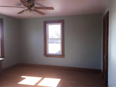 121 E Northampton St, Bath, PA 18014 photo 20