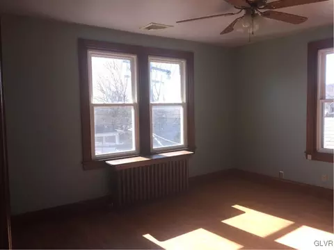 121 E Northampton St, Bath, PA 18014 photo 19