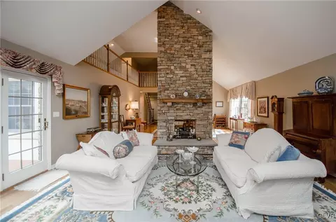 1020 Stone Stack Dr, Bethlehem, PA 18015 photo 7