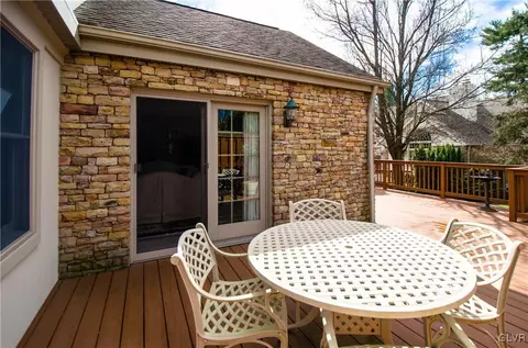 1020 Stone Stack Dr, Bethlehem, PA 18015 photo 25