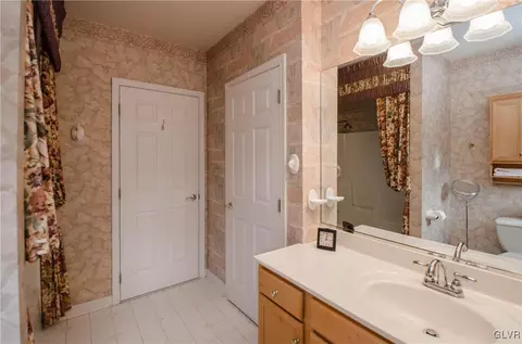 1020 Stone Stack Dr, Bethlehem, PA 18015 photo 18