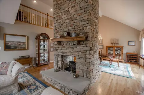 1020 Stone Stack Dr, Bethlehem, PA 18015 photo 8