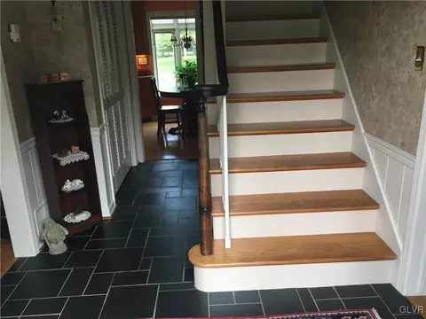 625 E Macada Rd, Bethlehem, PA 18017 photo 11