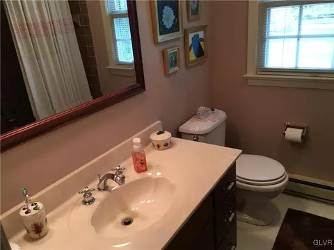 625 E Macada Rd, Bethlehem, PA 18017 photo 15