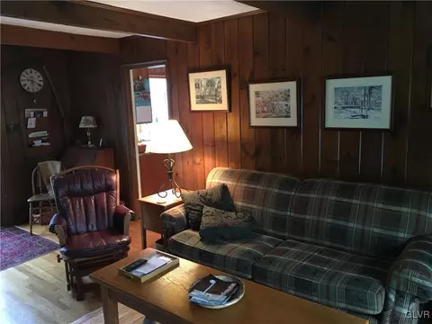 625 E Macada Rd, Bethlehem, PA 18017 photo 7