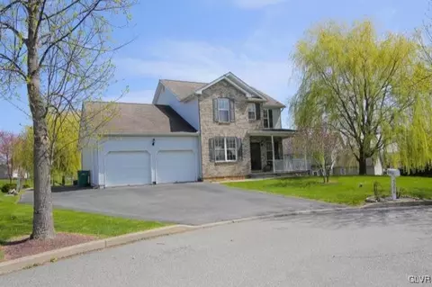 3208 Ruby Ct, Bethlehem, PA 18020 photo 3
