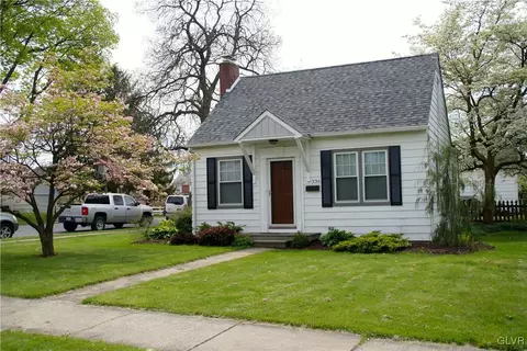 336 E Fairview St, Bethlehem, PA 18018 photo 1