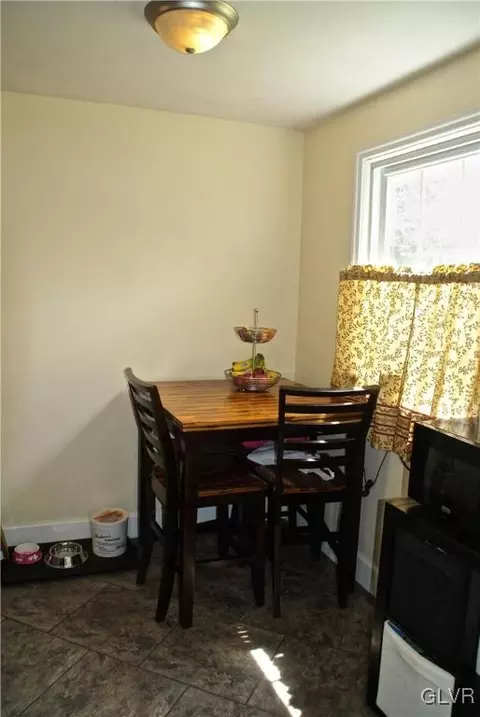 336 E Fairview St, Bethlehem, PA 18018 photo 8
