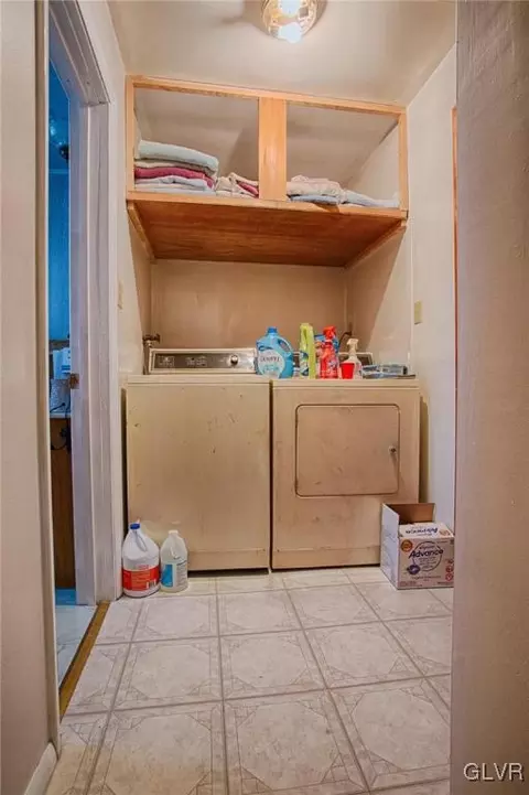 730 Getz Rd, Pen Argyl, PA 18072 photo 8