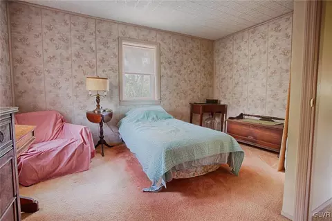 730 Getz Rd, Pen Argyl, PA 18072 photo 9
