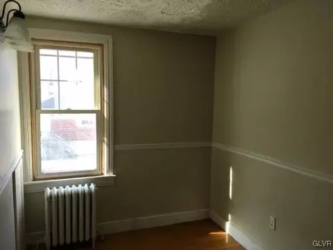 922 E 5th St, Bethlehem, PA 18015 photo 7