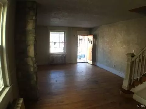 922 E 5th St, Bethlehem, PA 18015 photo 5