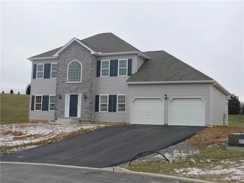 5317 Braddock Ct, Bethlehem, PA 18017 photo 1