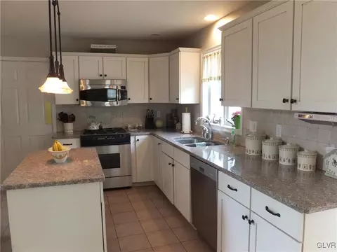 344 Smith Rd, Bath, PA 18014 photo 13