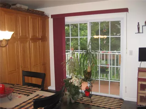 1941 Pine Ct, Hellertown, PA 18055 photo 6