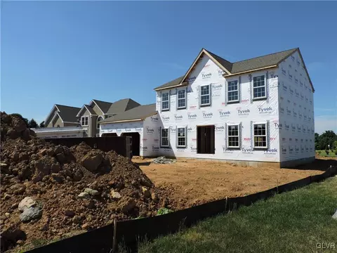 5310 Braddock Ct, Bethlehem, PA 18017 photo 4