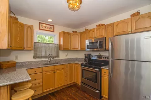 765 5th St, Fullerton, PA 18052 photo 9