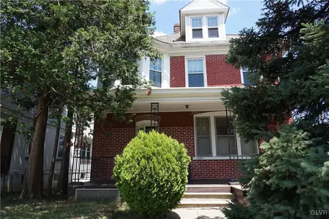 1602 W Broad St, Bethlehem, PA 18018 photo 1